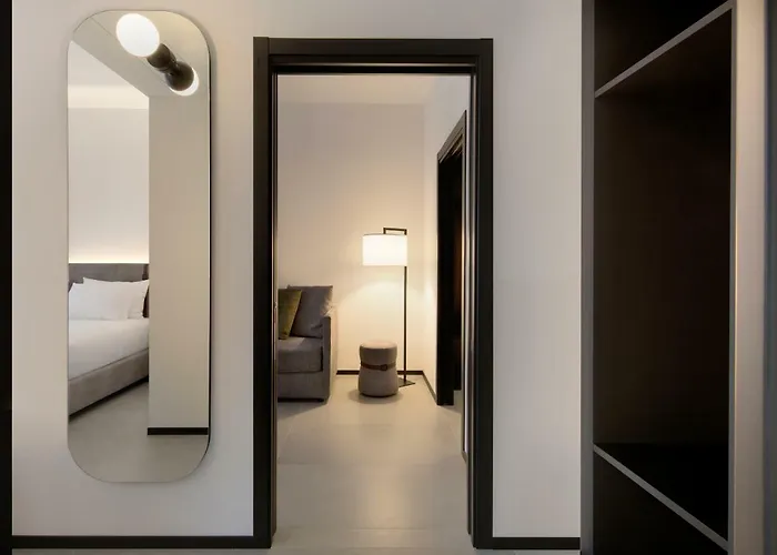 J Hotell 4*